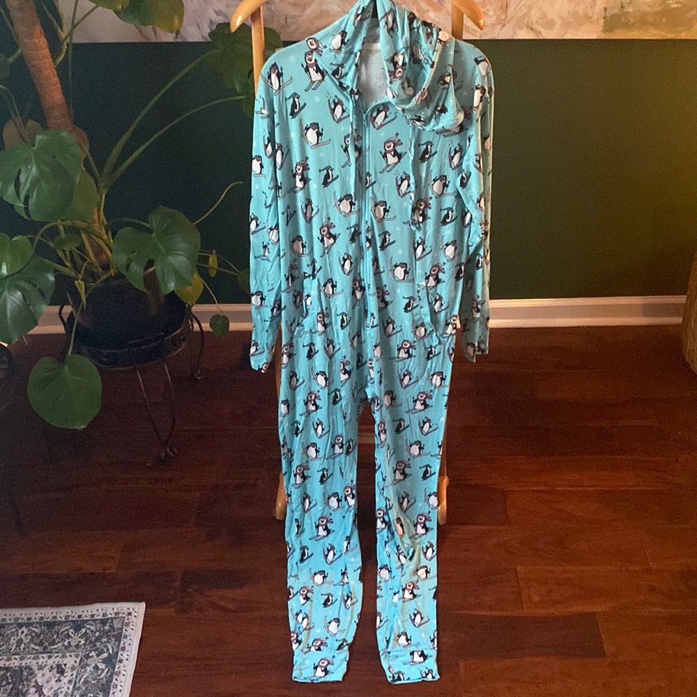MeUndies Penguin Winter Pajama Onesie (unisex)